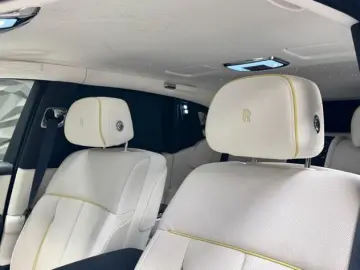 ROLLS-ROYCE Phantom SWB 