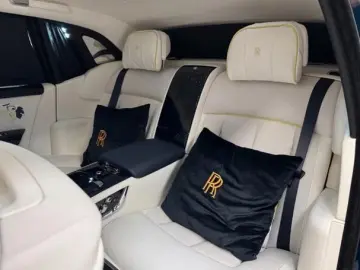 ROLLS-ROYCE Phantom SWB 