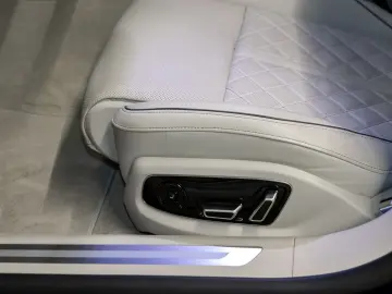 A8 50 TDI quattro Matrix OLED Pano Keyless Kamer