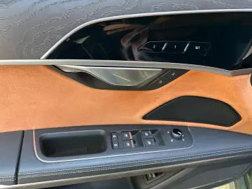 A8 50 TDI quattro Akustik/Massage/B&O/Valcona