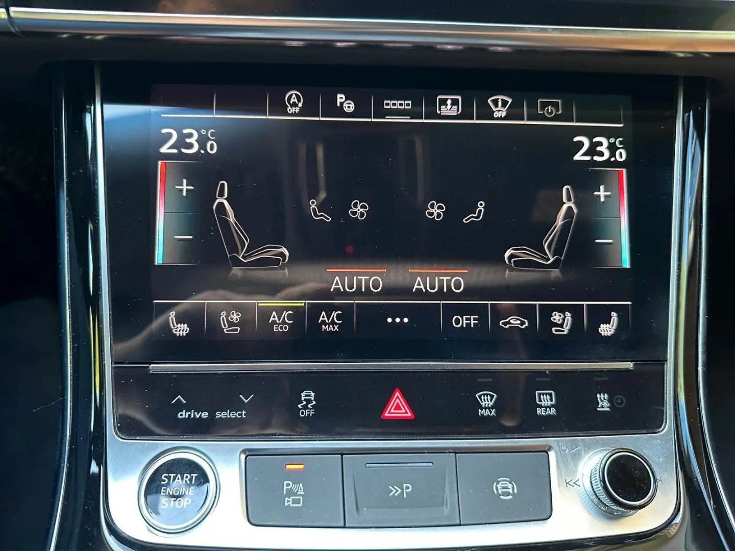 A8 50 TDI quattro Akustik/Massage/B&O/Valcona