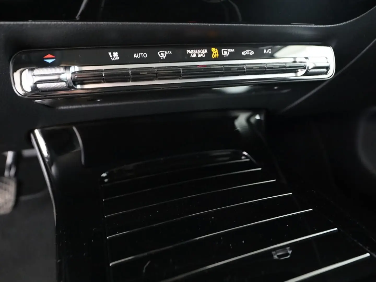 A 200 PROGRESSIVE ADV. PLUS+NIGHT+KAMERA+LED+FLA