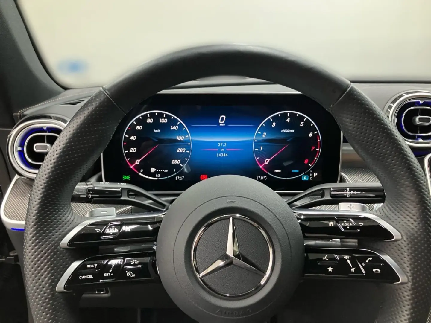 CLE 200 Coupé AMG+PANO+360°+MEMORY+KEYLESS+SHZ