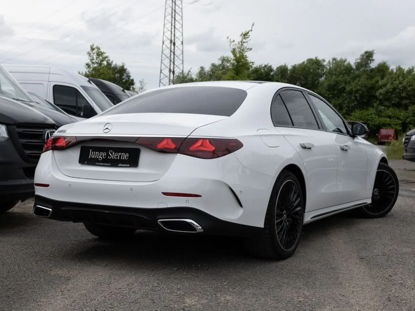 E 200 AMG-Sport/Super/Pano/Burm/Sitzklima/Distr