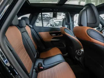 GLC 300 4M AMG-Sport/Pano/Winter/MEMO/DIGITAL/19