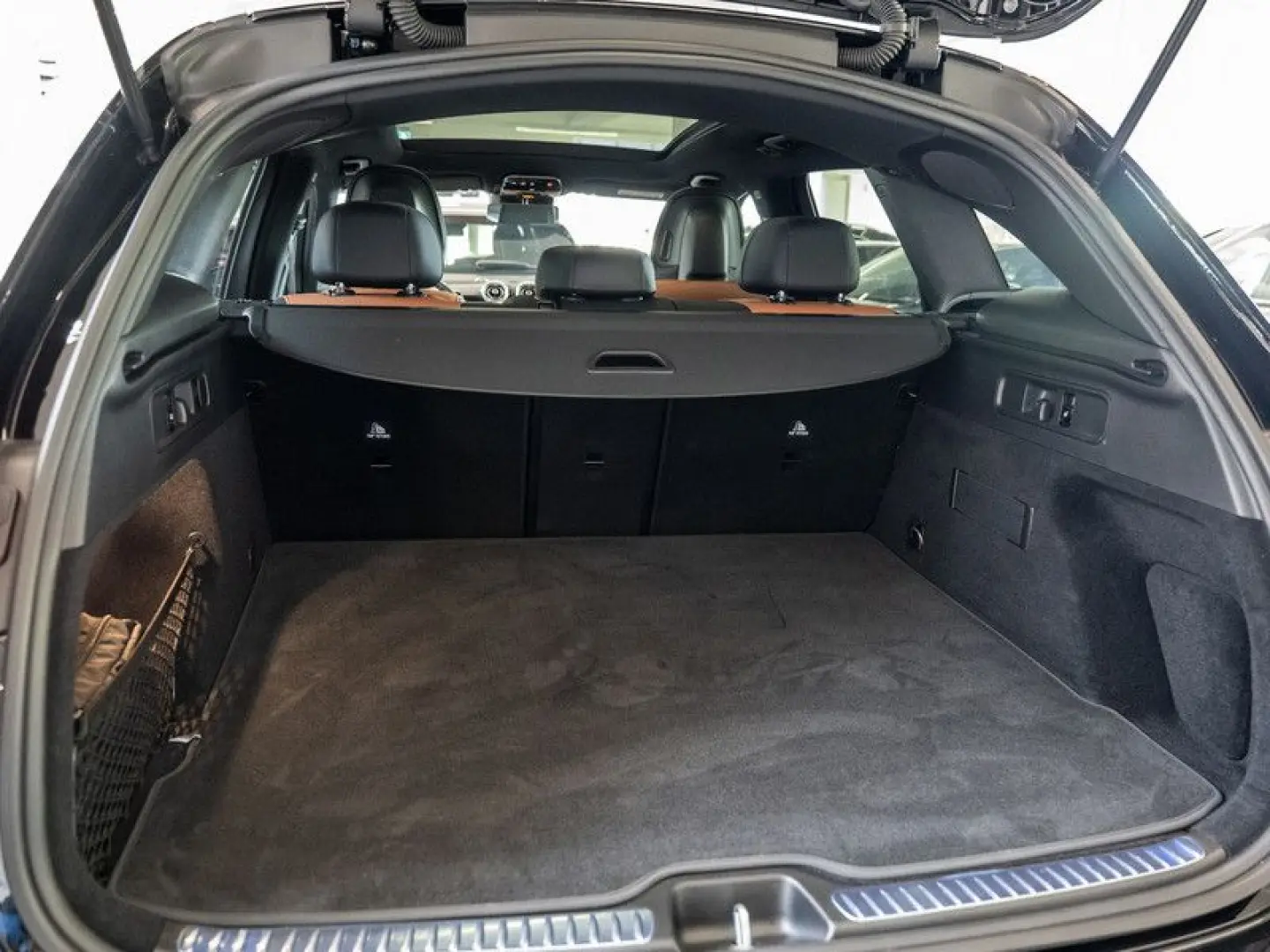 GLC 300 4M AMG-Sport/Pano/Winter/MEMO/DIGITAL/19
