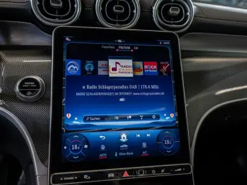 GLC 300 4M AMG-Sport/Pano/Winter/MEMO/DIGITAL/19