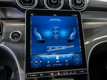 GLC 300 4M AMG-Sport/Pano/Winter/MEMO/DIGITAL/19