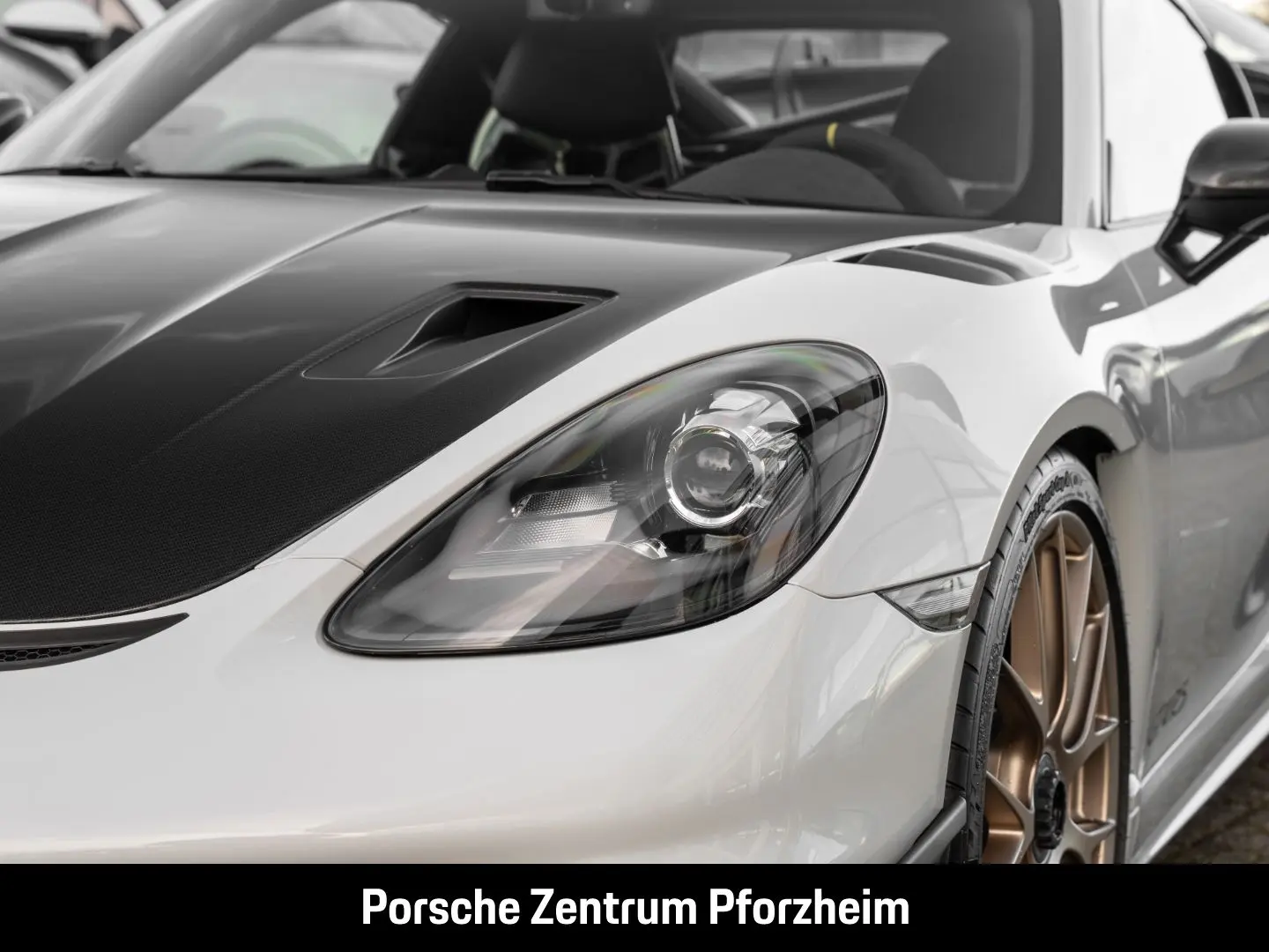 Cayman 718 GT4 RS BOSE Sportgas Überrollkäfig