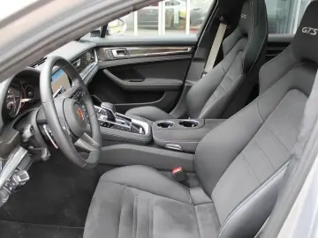 Panamera GTS HUD Panorama Softclose PDCC Inno...