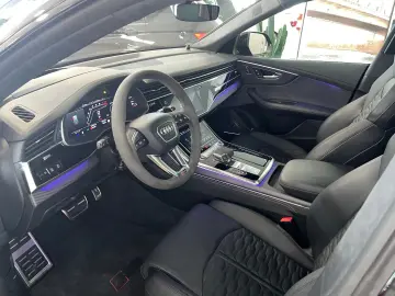 RS Q8 SUV 23