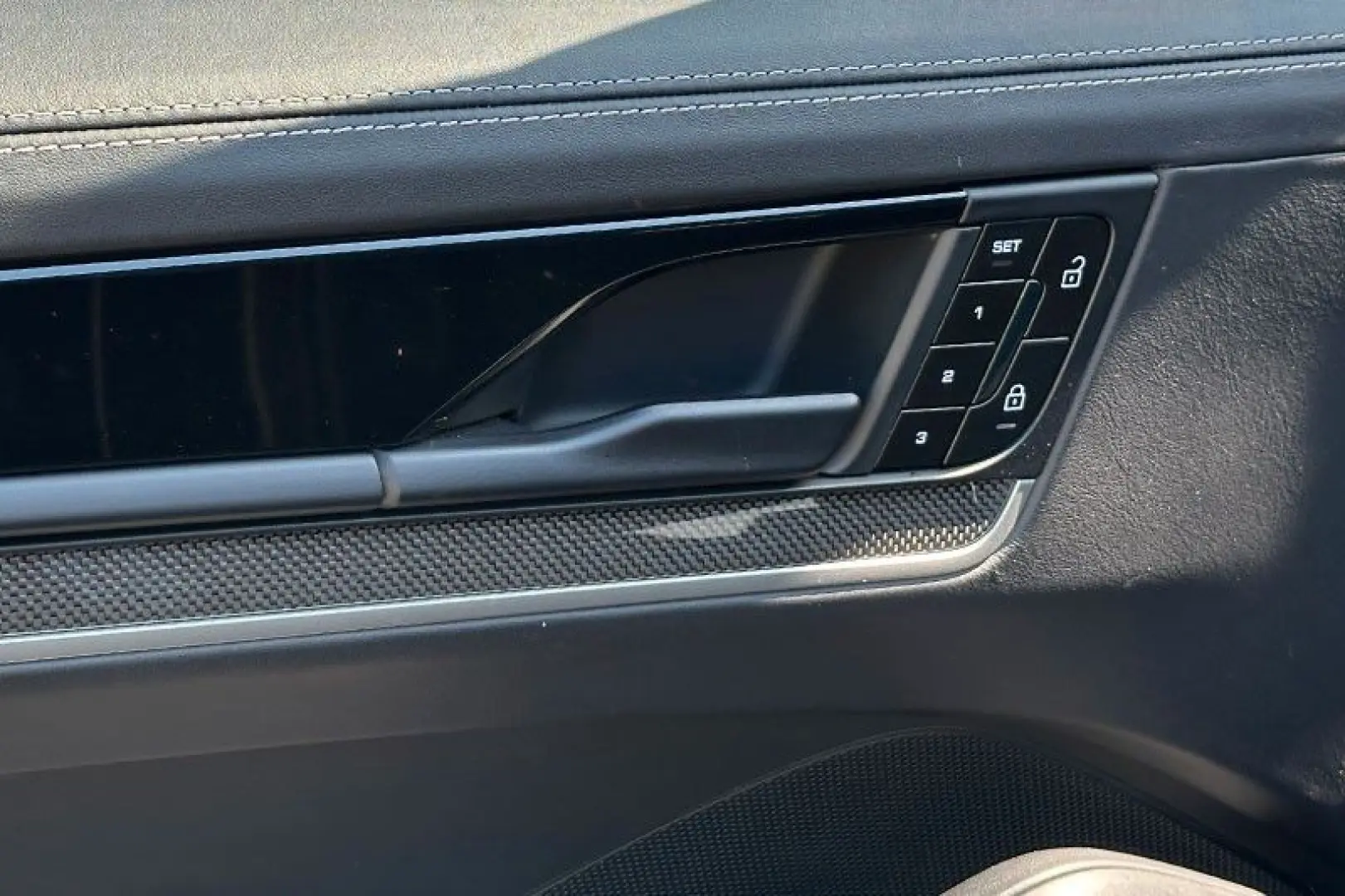 Cayenne S Coupé Allrad E-Hybrid PANO KAMERA PDC