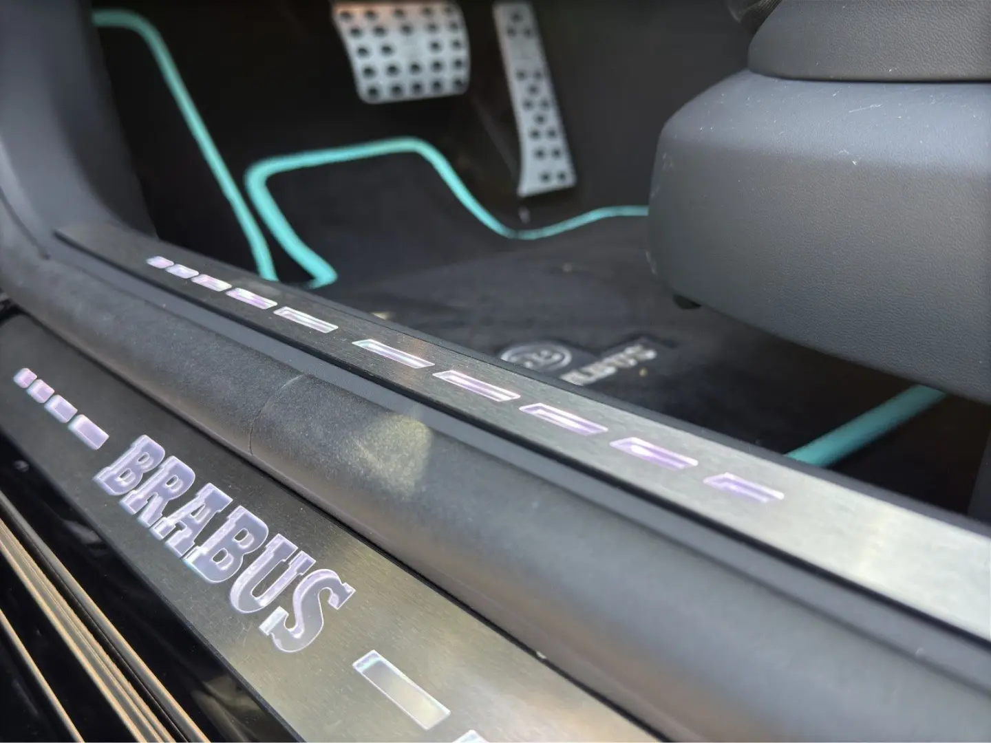 S 63 AMG BRABUS 930 LED/LEDER/CARBON/HUD/PANO