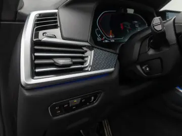 X7 xD40d M Sport Panorama 360°Laser HUD SoftClos