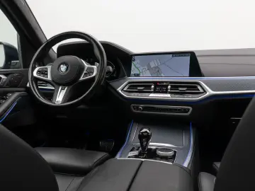 X7 xD40d M Sport Panorama 360°Laser HUD SoftClos