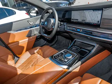 750e xDrive Integral DA Prof. PA Prof. HuD Multi