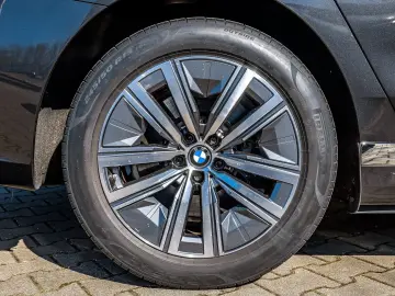 750e xDrive Integral DA Prof. PA Prof. HuD Multi