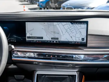750e xDrive Integral DA Prof. PA Prof. HuD Multi