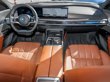 750e xDrive Integral DA Prof. PA Prof. HuD Multi