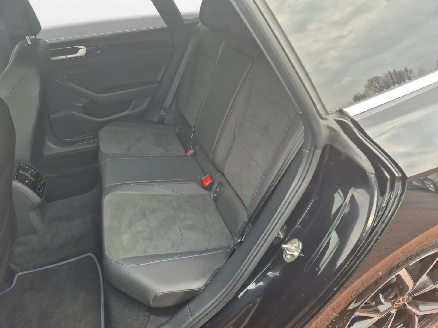 Arteon Shootingbrake 2.0 FSI R 4Motion Navi AHK