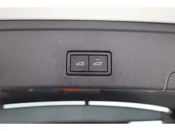 Touareg 3.0 TDI V6 4Motion Elegance P-Dach/Leder