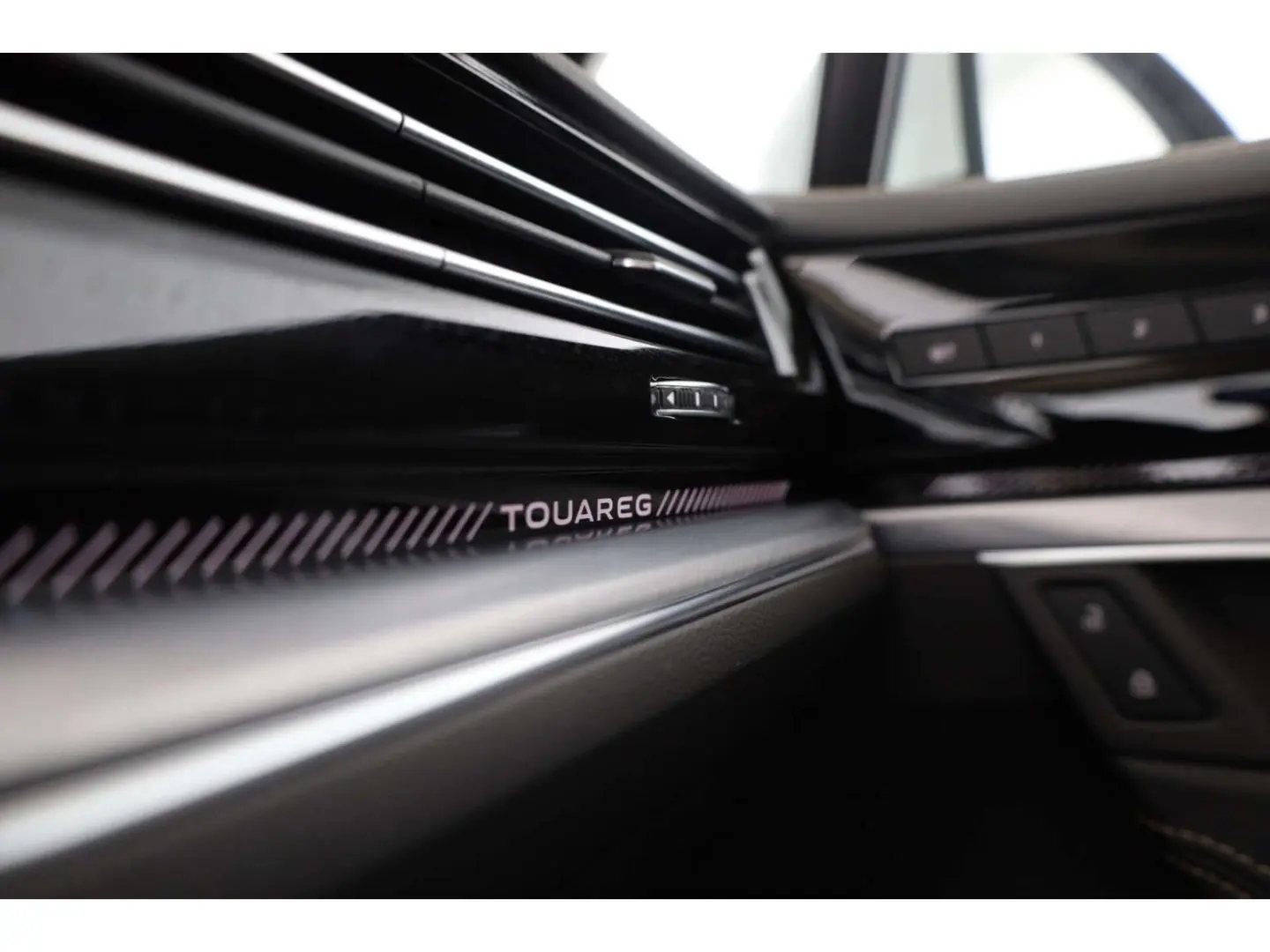 Touareg 3.0 TDI V6 4Motion Elegance P-Dach/Leder