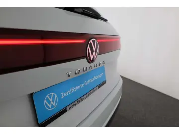 Touareg 3.0 TDI V6 4Motion Elegance P-Dach/Leder