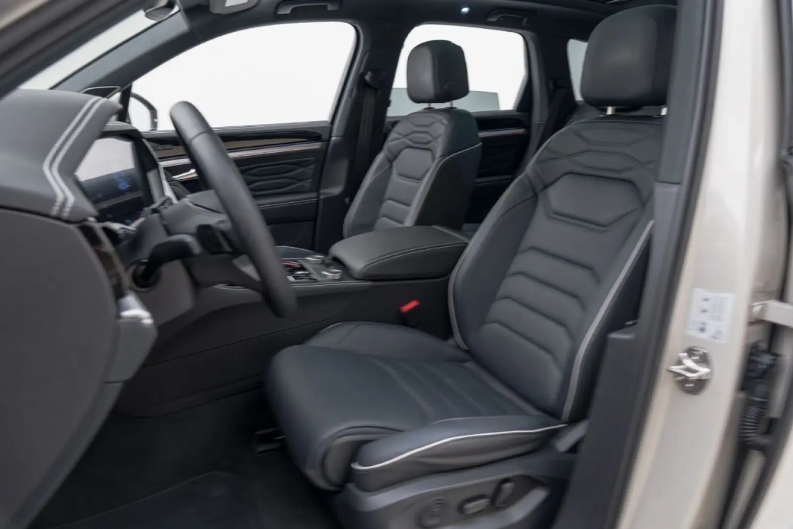 Touareg 3.0 V6 TSI eHybrid Leasing 729€ o. Anzah