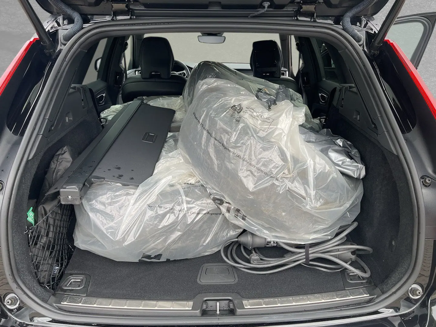XC60 T6 AWD R-Design+Standheizung+Harman Kardon