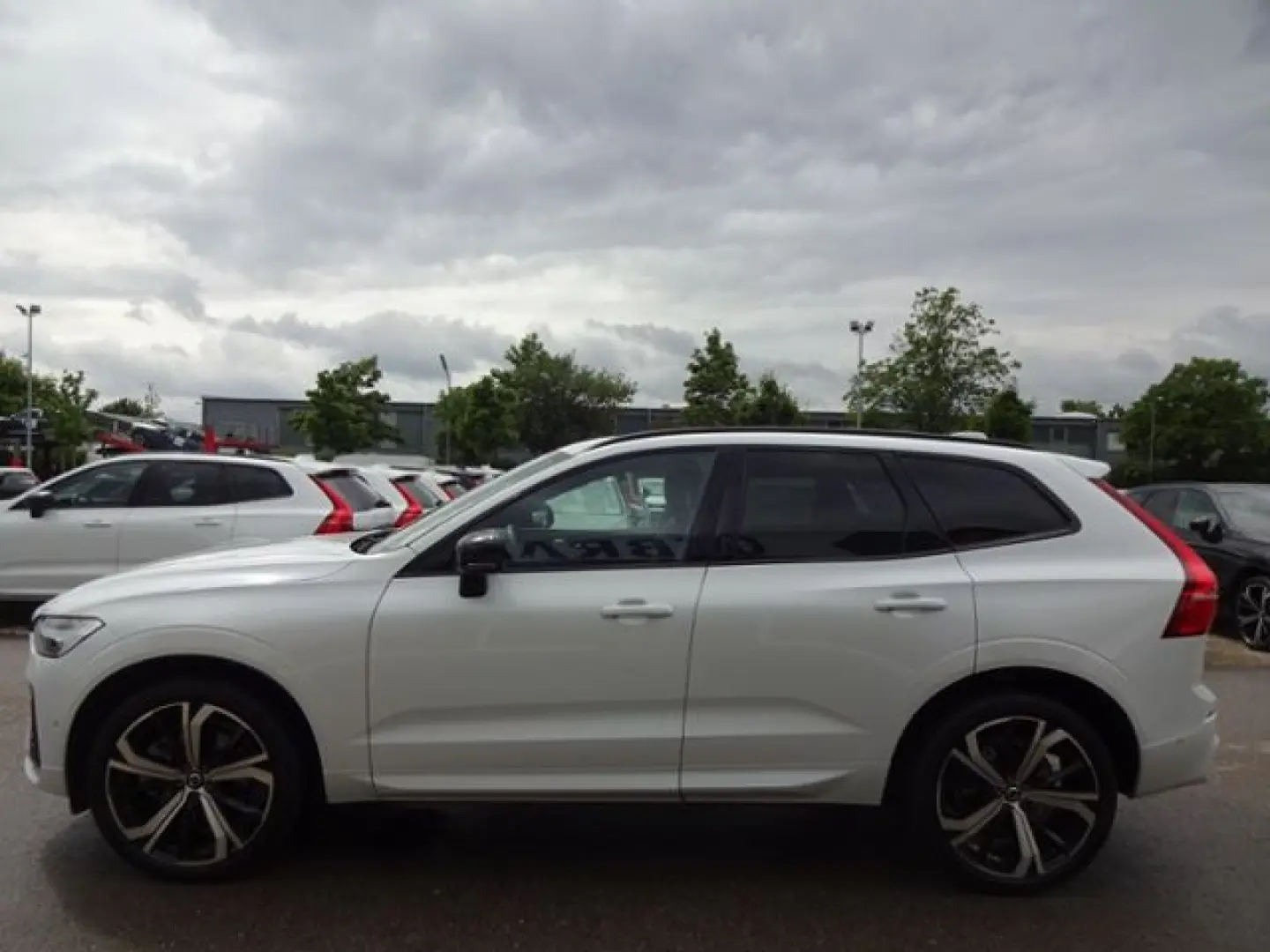 XC60 B4 R Design ACC HUD 360° Pano Google 21