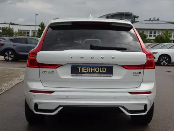 XC60 B4 R Design ACC HUD 360° Pano Google 21