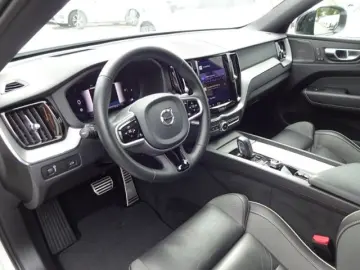 XC60 B4 R Design ACC HUD 360° Pano Google 21