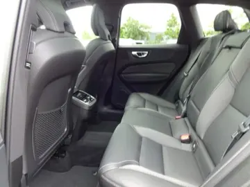 XC60 B4 R Design ACC HUD 360° Pano Google 21