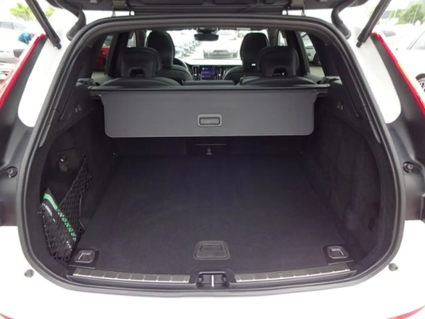 XC60 B4 R Design ACC HUD 360° Pano Google 21
