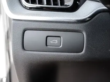 XC60 Ultimate Dark AWD B4 Diesel EU6d Allrad HUD