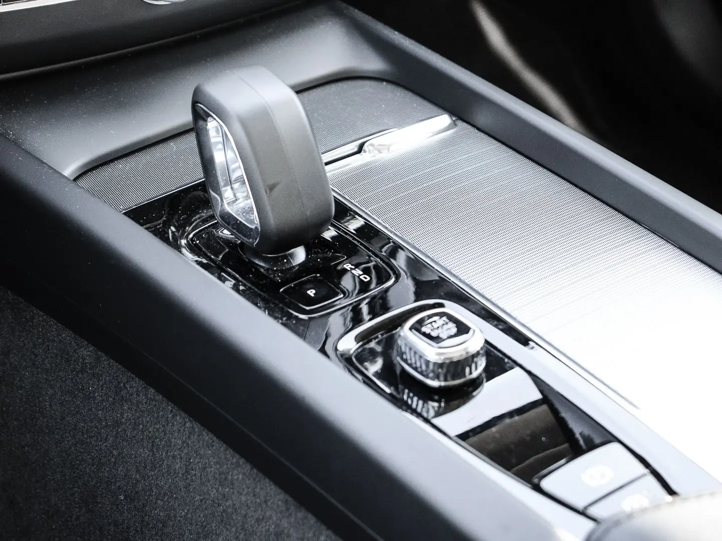 XC60 Ultimate Dark AWD B4 Diesel EU6d Allrad HUD