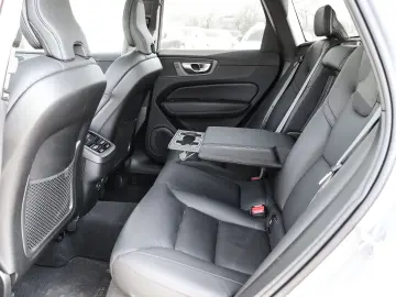 XC60 Ultimate Dark AWD B4 Diesel EU6d Allrad HUD