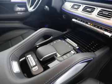 GLE 450 d 4M AMG+NIGHT+AIRMATIC+AHK+PANO+DISTR++