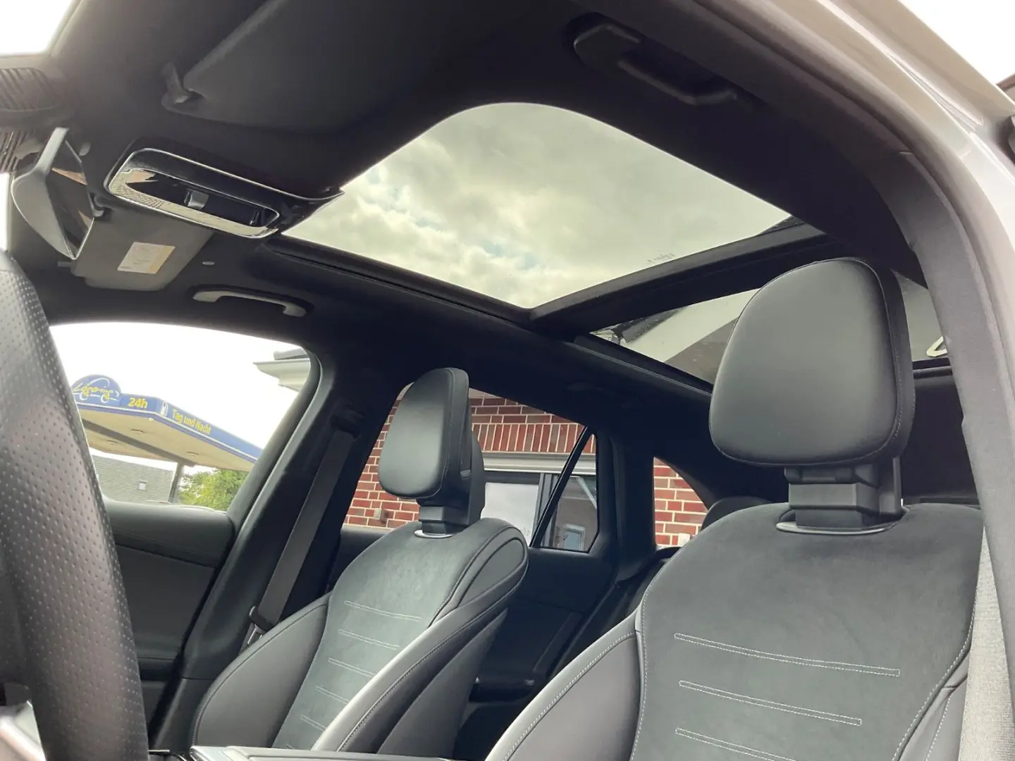 GLC 300 e 4M,AMG,AHK,Panorma,Distronik