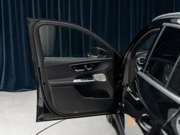 GLC 300 e 4Matic AMG Pano Burmester Memory Tow