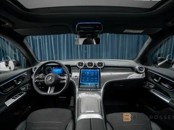 GLC 300 e 4Matic AMG Pano Burmester Memory Tow