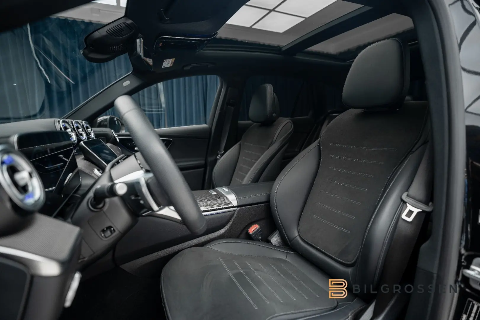GLC 300 e 4Matic AMG Pano Burmester Memory Tow