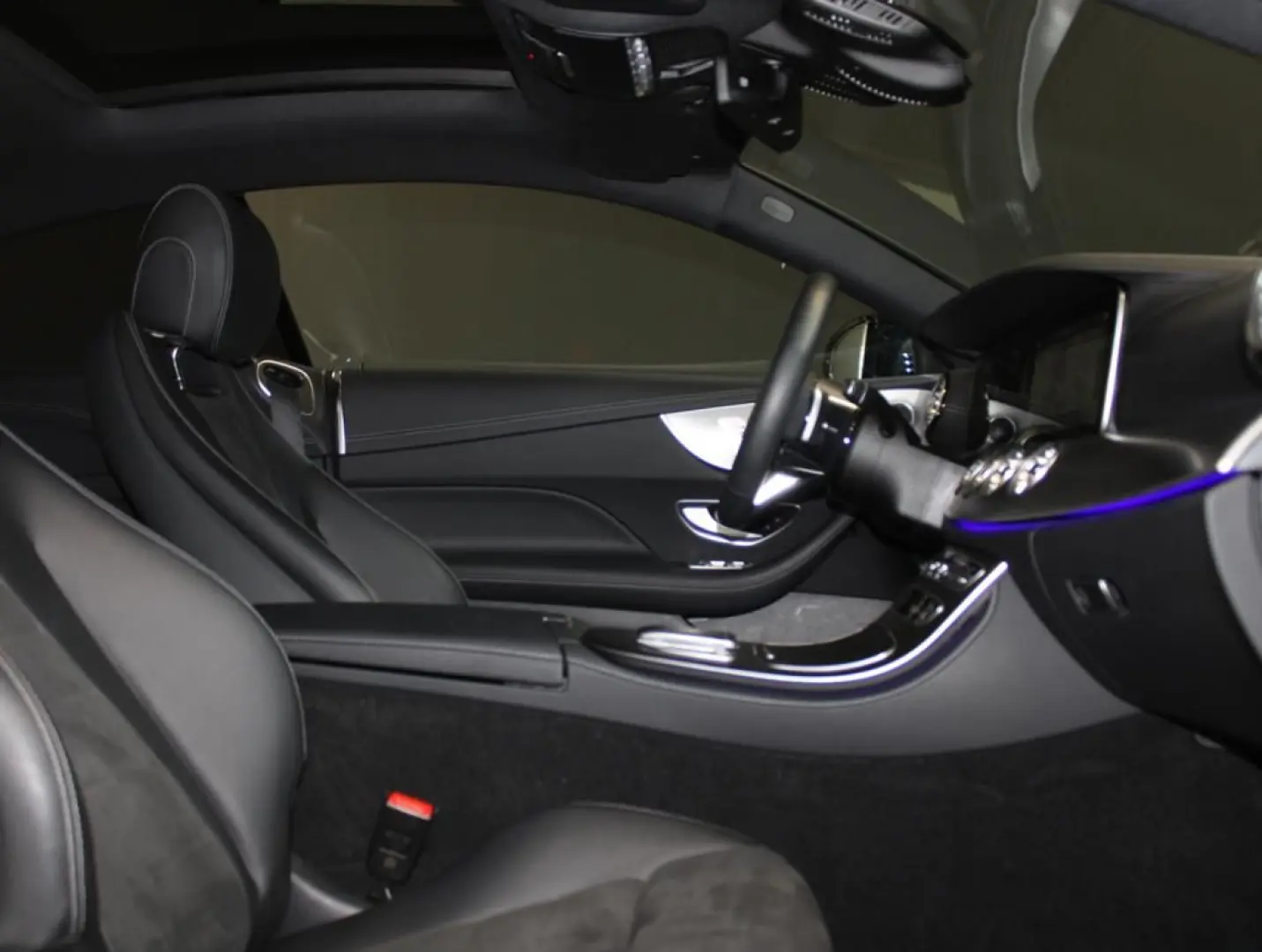 E 450 4M CP *AMG Night Edition Pano Distro Wide
