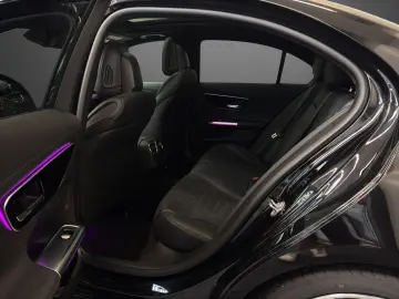 C 220 d AMG 4M Pano*HUD*NIGHT*AHK*Keyless*19