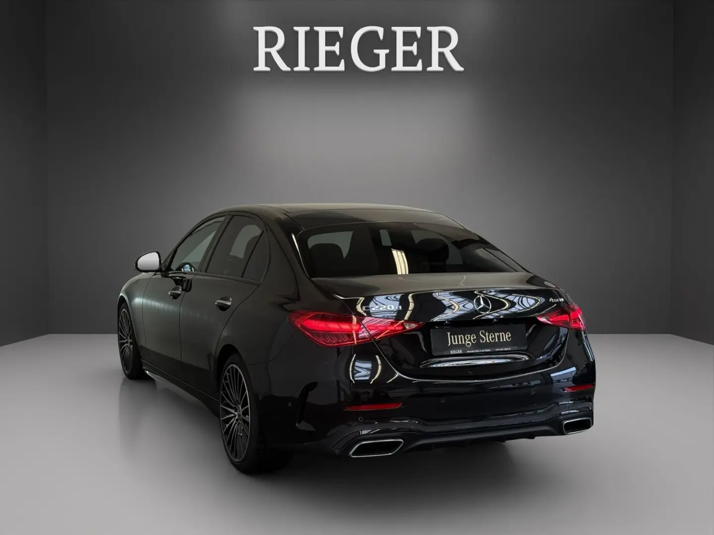 C 220 d AMG 4M Pano*HUD*NIGHT*AHK*Keyless*19