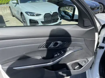 320d xDrive Limo M Sport || Glasdach el.Sitze Ak