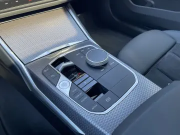 320d xDrive Limo M Sport || Glasdach el.Sitze Ak
