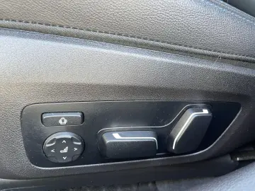 320d xDrive Limo M Sport || Glasdach el.Sitze Ak