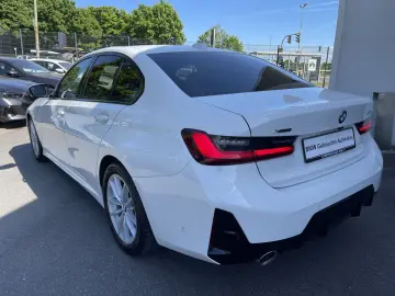 320d xDrive Limo M Sport || Glasdach el.Sitze Ak