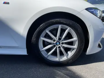 320d xDrive Limo M Sport || Glasdach el.Sitze Ak